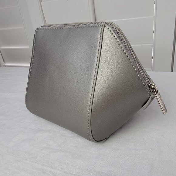 Alastin Skincare Cosmetics Bag - Silver with Purple Interior - Great Bag! - Picture 2 of 10